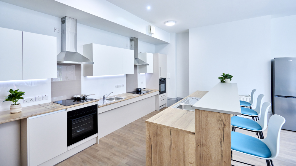 Kensington Terrace shared kitchen and lounge